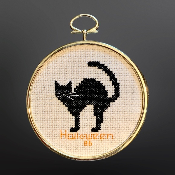 Vintage Halloween Decor Variety Mix Lot, (57 Pieces), Collectibles - (1980's) - Picture 2 of 10